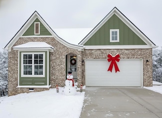 6933 Mercedes Ln, Ooltewah, TN 37363