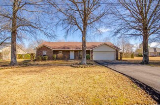 16 Darrell St, Vilonia, AR 72173