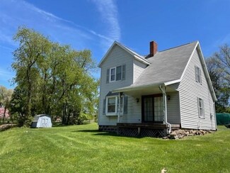 93 Highland Dr, Brownsville, PA 15417
