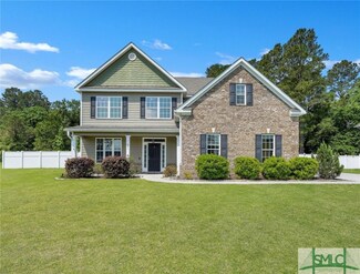 221 Cypress Lakes Dr, Bloomingdale, GA 31302