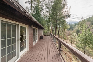 540 Lost Bridge Rd, Lewiston, CA 96052