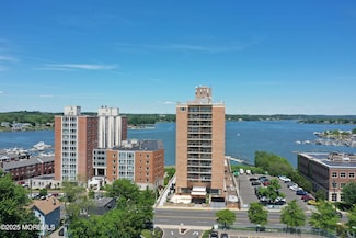 28 Riverside Ave Unit 2G, Red Bank, NJ 07701