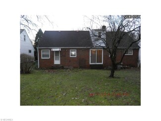 24150 Effingham Blvd, Euclid, OH 44117