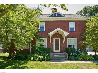 2042 Lorena Ave, Akron, OH 44313