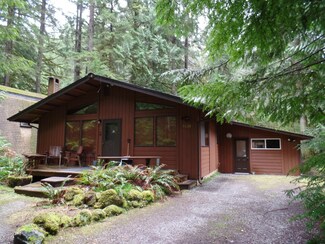 7038 Rainier Way, Deming, WA 98244