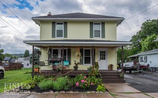 17 Cemetery St, Lock Haven, PA 17745