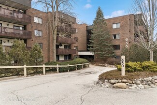 650 Whitney Ct Unit 402, Gurnee, IL 60031