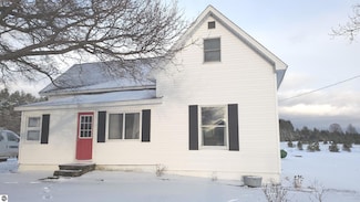 9321 Tillotson Rd, Kingsley, MI 49649