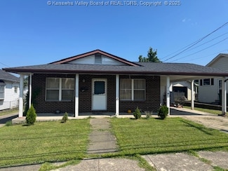 2828 Virginia Ave, Hurricane, WV 25526