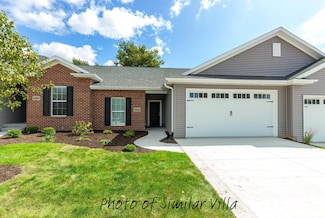 37 Frank Ct, Le Claire, IA 52753