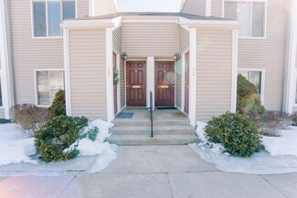 97 Nassau Dr Unit 97, Springfield, MA 01129