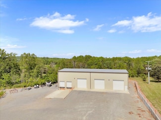 2586 Tuck Rd Unit 3, Moneta, VA 24121