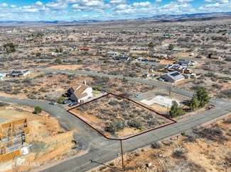19594 E Palo Verde Dr, Cordes Lakes, AZ 86333
