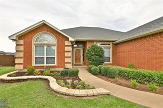 241 Ruger St, Tuscola, TX 79562