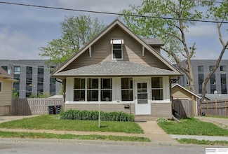 1006 S 48th St, Omaha, NE 68106