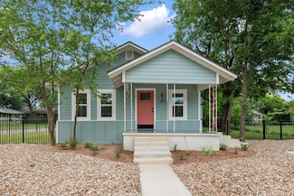 610 W 10th St, Georgetown, TX 78626