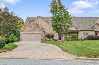 4135 Coachman's Ct, High Point, NC 27262