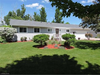 9894 55th St, Clear Lake, MN 55319