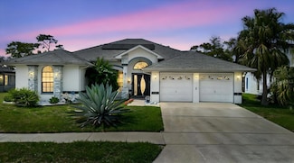 9301 Tournament Dr, Hudson, FL 34667