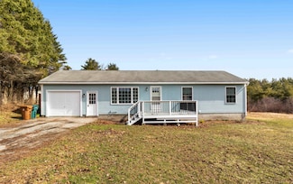 4 Parker Cir, Saco, ME 04072