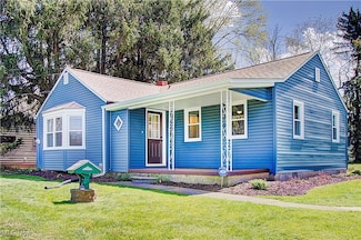 2124 41st St NE, Canton, OH 44705