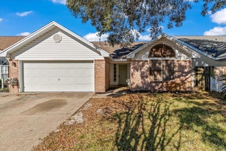 926 Village Ln, Fort Walton Beach, FL 32547