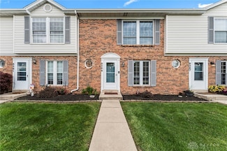 8389 Hawks Nest Ct, Dayton, OH 45458