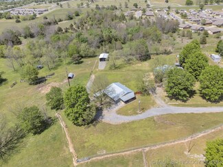 1276 Amity Ln, Tahlequah, OK 74464