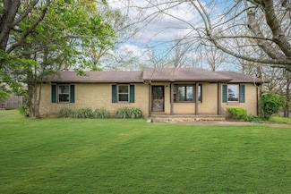 1529 W Grab Creek Rd, Dickson, TN 37055