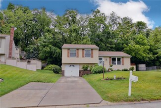 2993 Derbyshire Dr, South Park, PA 15129