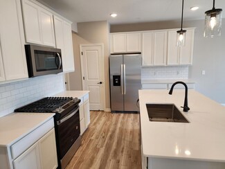 9703 4th St N, Lake Elmo, MN 55042
