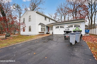 3 Timberline Dr, Howell, NJ 07731