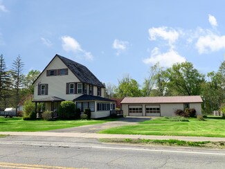 1257 Sunset Dr, Willsboro, NY 12996