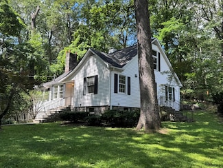 93 Vista Terrace N, Mahopac, NY 10541