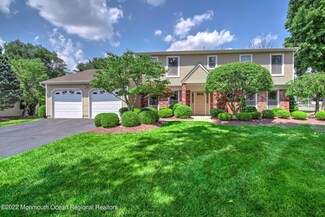 35 Windfall Ln, Marlboro, NJ 07746