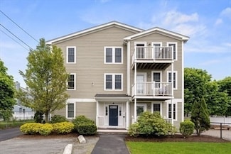 10 Malta St Unit 6, Hull, MA 02045