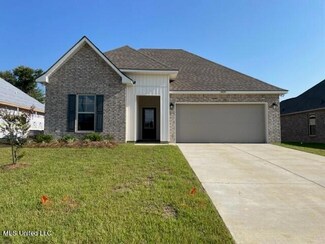 18091 Evergreen Dr, Gulfport, MS 39503
