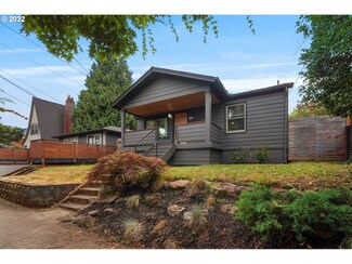 3822 SE Taylor St, Portland, OR 97214