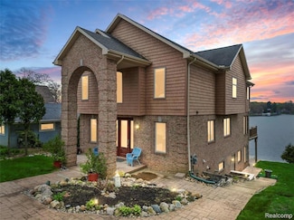 11589 Ember, Davisburg, MI 48350