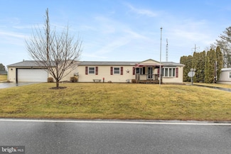 997 Ivy Dr, Lancaster, PA 17601