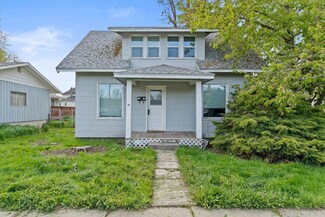 211 7th St, Cheney, WA 99004