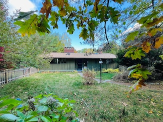 90 N Sedgwick Rd, Sedgwick, ME 04676