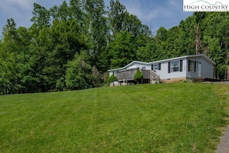 335 the Mulberry Cove Rd, Boone, NC 28607