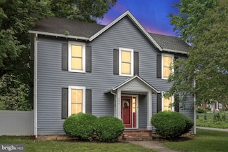 404 N Franklin St, Remington, VA 22734