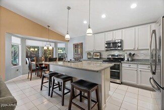 1441 W Canary Way, Chandler, AZ 85286