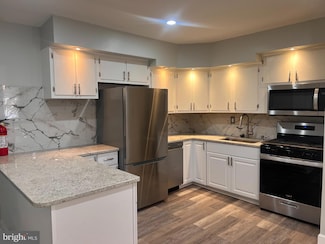 329 Market St, Gloucester City, NJ 08030