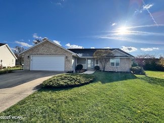 1028 Stonegate Ct, Wapakoneta, OH 45895