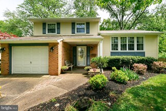 2 Wheelwright Ln, Cherry Hill, NJ 08003