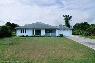 648 Buccaneer St NW Unit 4, Lake Placid, FL 33852