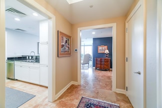 1 Miranova Place Unit 1720, Columbus, OH 43215